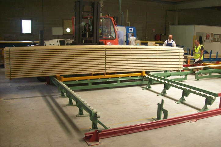 L1056-A CARROUSEL ALIMENTATION DE SCIE ABC sur site - 092