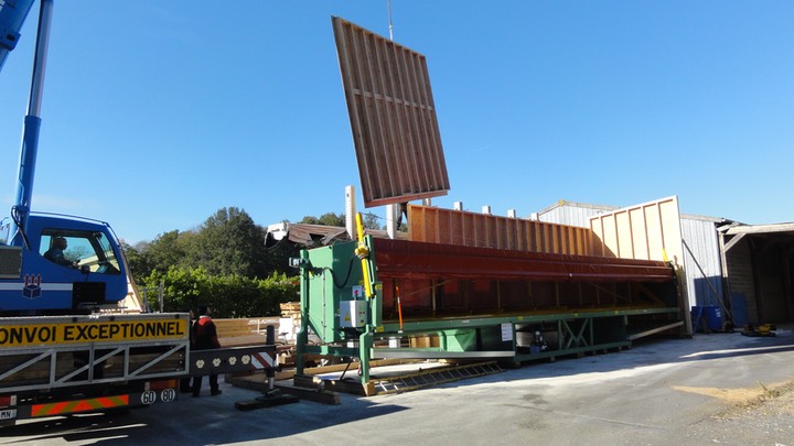 Cabine-d’aspersion-A2C-pour-le-traitement-des-charges-de-bois