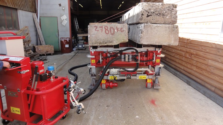 L1049-A PREMIER JEU DE CRICS ROULEUR ALSTOM A A2C - 078