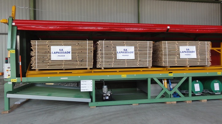 Cabine-d’aspersion-A2C-pour-le-traitement-des-charges-de-bois