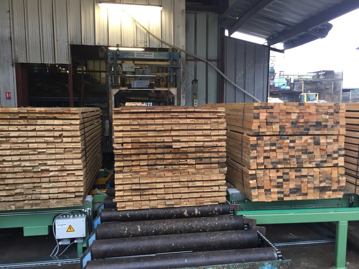 L966-B LIGNE DE TREMPAGE LESBATS SUR SITE - 166