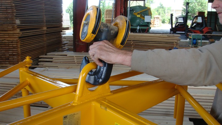 L761-LEVE CHARGE - 24