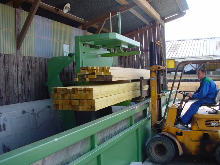 Bac-de-trempage-A2C-pour-le-traitement-des-charges-de-bois